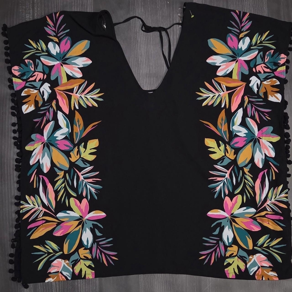 Xhilaration Women's Black Multicolor Tropical Print Swimsuit Cover Up Size M